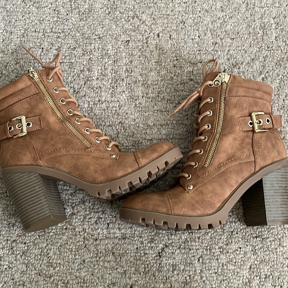 Guess Jaydyn High Heel Platform Combat Boots - Picture 7 of 13